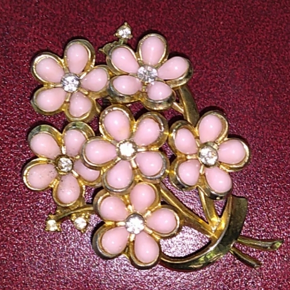 VINTAGE Coro Pink Thermoset Crystal Flower Brooch - Picture 1 of 10